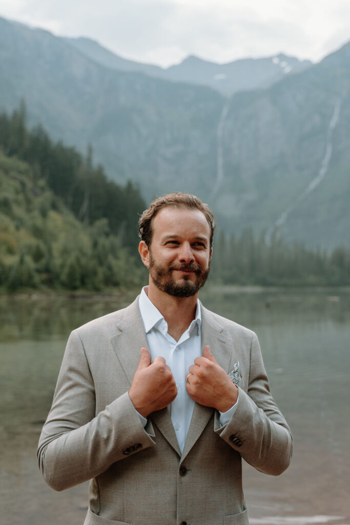 Adventurous hiking elopement groom's attire