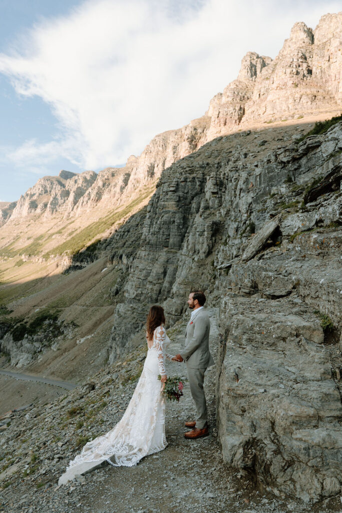 How to plan a hiking elopement
